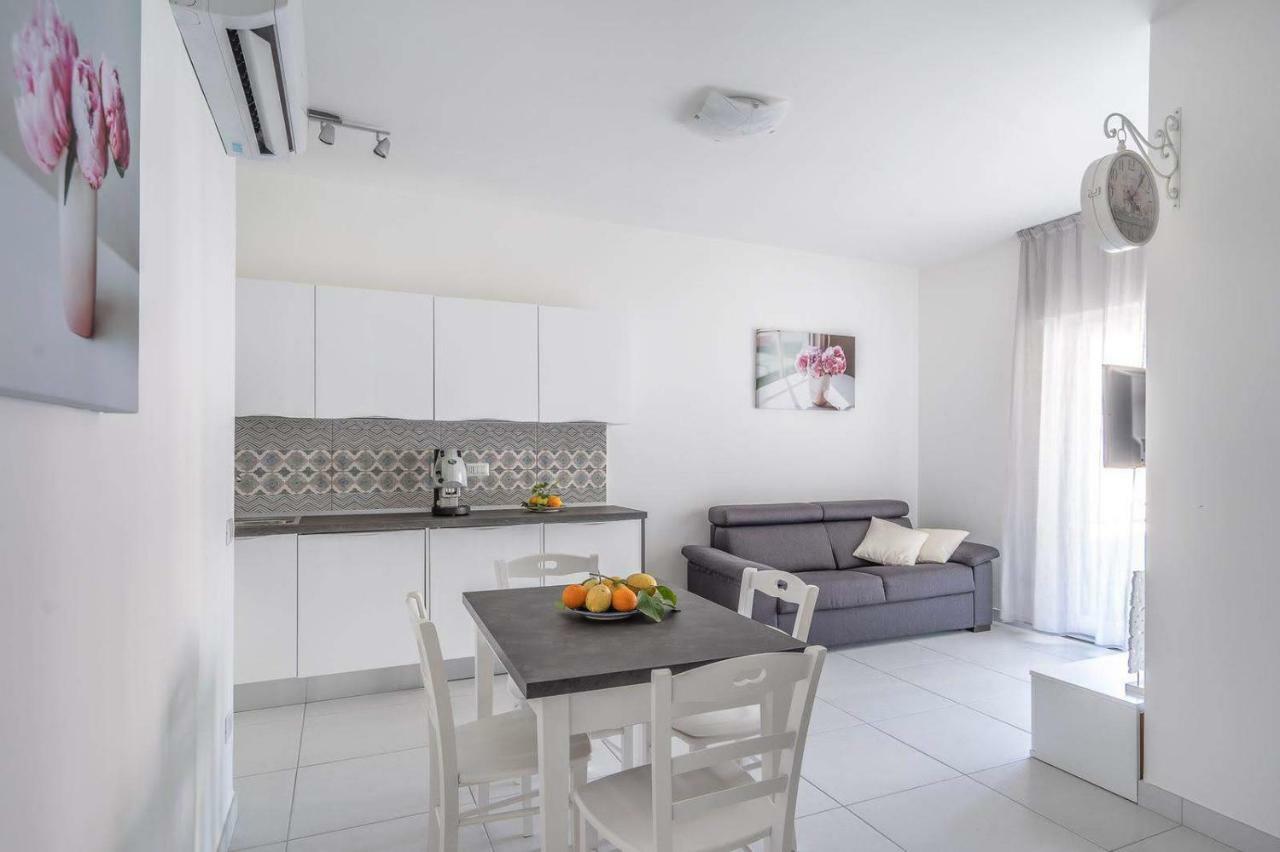 Smiling Apartments Vico Equense Exterior foto